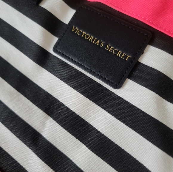 NWT Victoria's Secret Stripped Beach Tote - Picture 10 of 12